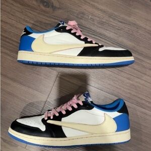 Travis scott x Air Jordan 1 Retro Low